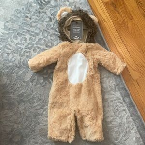 Pottery barn 0-6 month lion costume